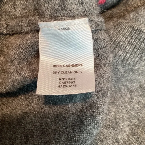 Halogen Cashmere Pug Dog Sweater - Picture 8 of 10